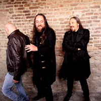 PHOTOSHOOTING IN FORLIMPOPOLI'S CASTLE